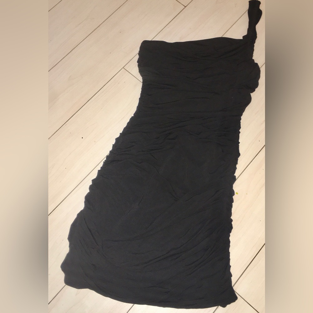 NWOT BCBGMAXAZRIA one shoulder black cocktail dress